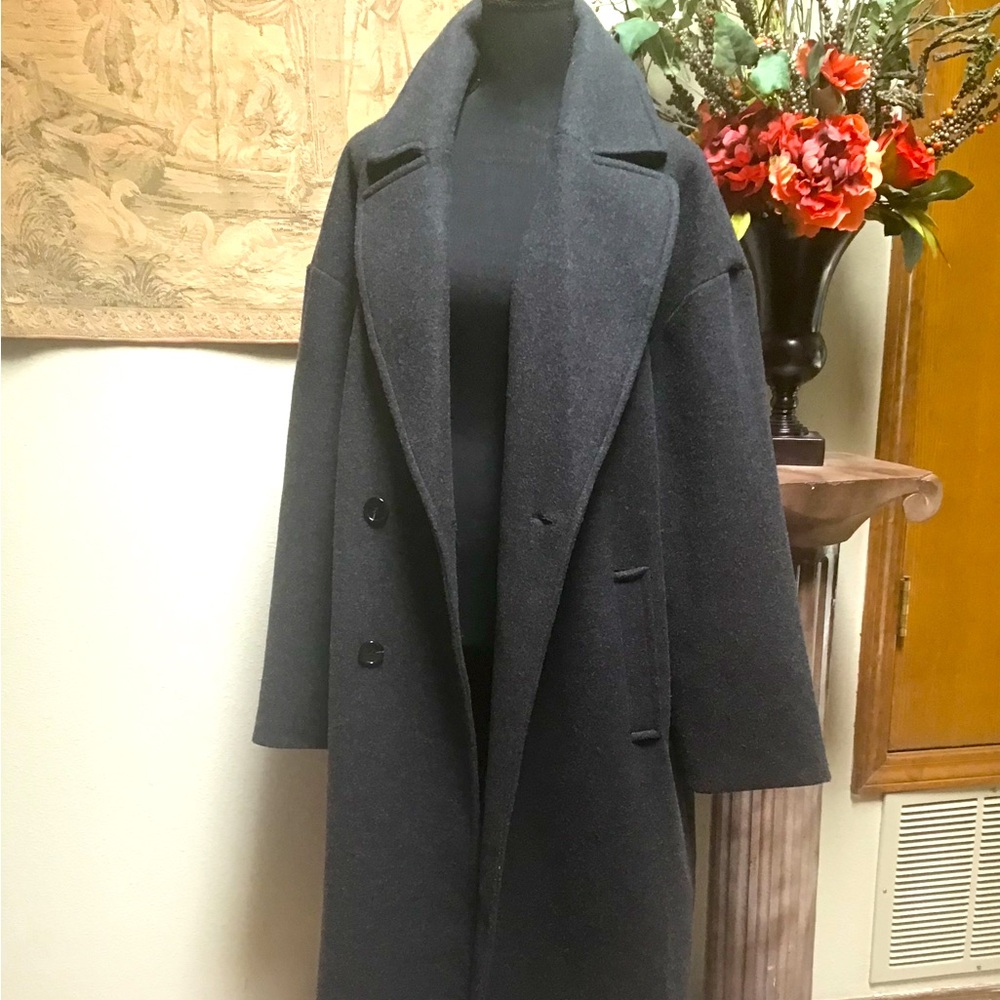 BEAUTIFUL DOUBLE BREASTED FULL LENGTH COAT, XL, Never worn, NWOT, Forever 21.